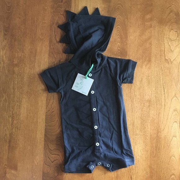 kate quinn Other - Kate Quinn organic dino romper 6-12m NWT